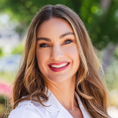 Photo of Kristin Mueller