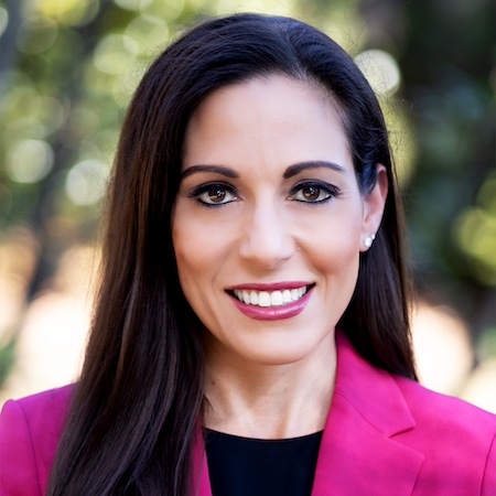 Photo of Lauren Smith