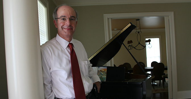 Leopold Sher photographed in 2009 by Hugh Williams.